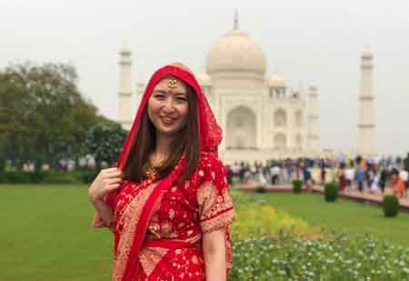 Hiring Female Guide for Agra