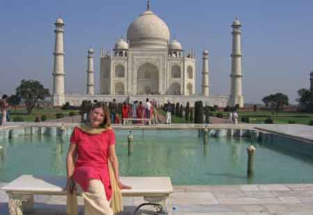 Availability for Female Tour Guide for Agra